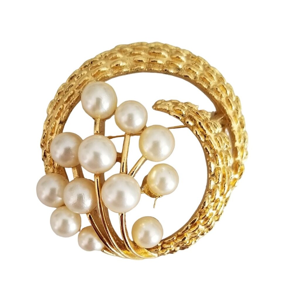 Trifari Crown Over T Gold Tone Textured Spiral Round Faux Pearl Brooch, M434